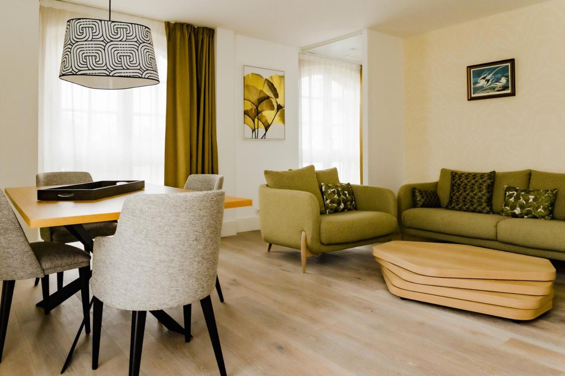 Hotel Ginkgo - Spa Biloba แก็งแปร์ ภายนอก รูปภาพ